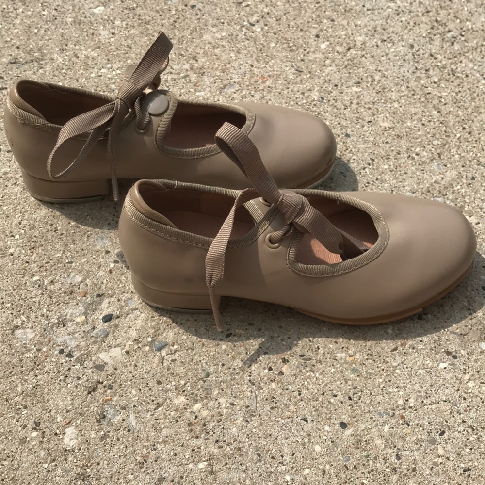 Tap shoes